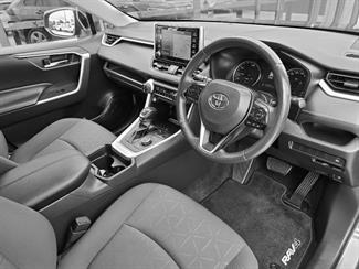 2021 Toyota Rav4 - Thumbnail