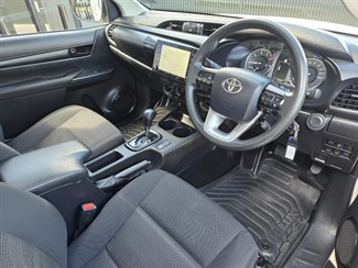 2023 Toyota Hilux - Thumbnail