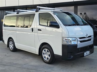 2018 Toyota Hiace - Thumbnail