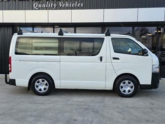 2018 Toyota Hiace - Thumbnail