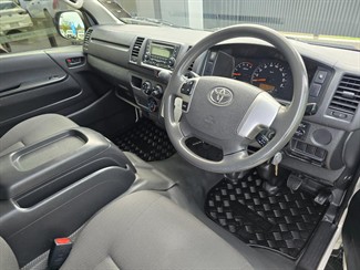 2019 Toyota Hiace - Thumbnail
