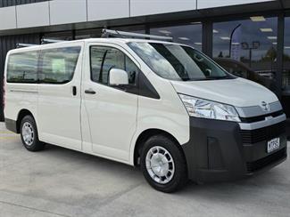 2020 Toyota Hiace - Thumbnail