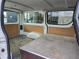 2020 Toyota Hiace - Thumbnail
