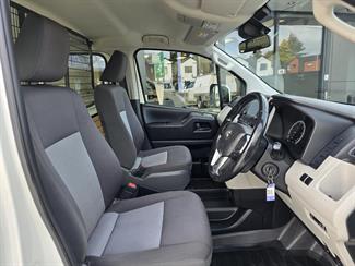 2020 Toyota Hiace - Thumbnail