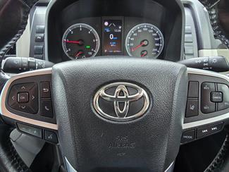 2020 Toyota Hiace - Thumbnail