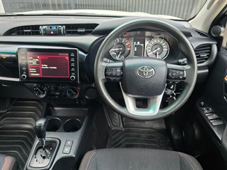 2020 Toyota Hilux - Thumbnail