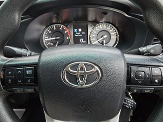 2020 Toyota Hilux - Thumbnail