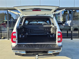 2021 Toyota Hilux - Thumbnail
