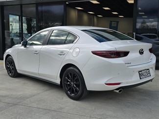 2021 Mazda 3 - Thumbnail