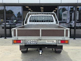 2023 Toyota Hilux - Thumbnail