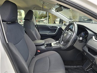 2022 Toyota Rav4 - Thumbnail