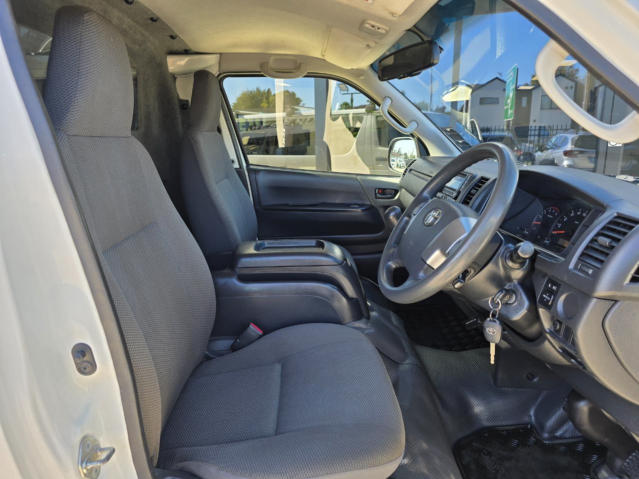 2016 Toyota Hiace