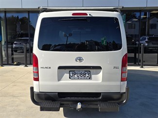 2016 Toyota Hiace - Thumbnail