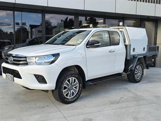 2017 Toyota Hilux - Thumbnail