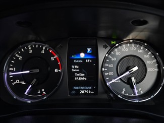 2022 Toyota Hilux - Thumbnail