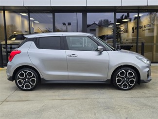 2019 Suzuki Swift - Thumbnail