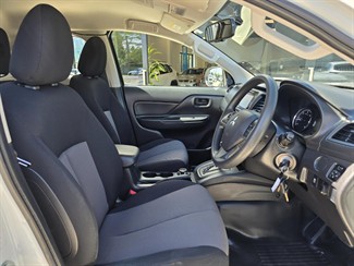 2019 Mitsubishi Triton - Thumbnail