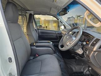 2016 Toyota Hiace - Thumbnail