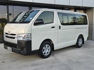 2016 Toyota Hiace - Thumbnail