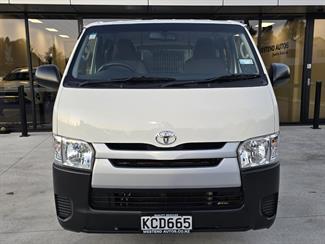 2016 Toyota Hiace - Thumbnail