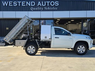 2021 Mitsubishi Triton - Thumbnail
