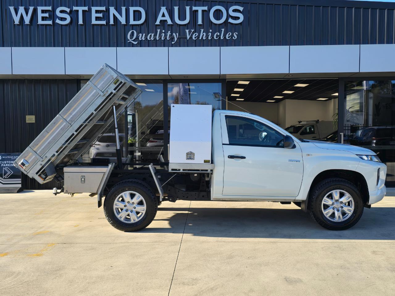 2021 Mitsubishi Triton