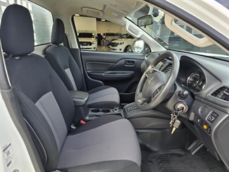 2024 Mitsubishi Triton - Thumbnail
