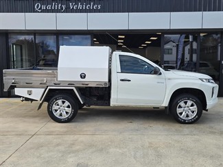 2024 Mitsubishi Triton - Thumbnail