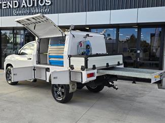 2019 Toyota Hilux - Thumbnail
