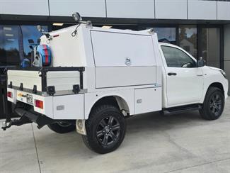 2019 Toyota Hilux - Thumbnail