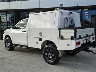 2019 Toyota Hilux - Thumbnail