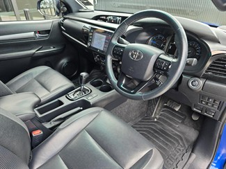 2023 Toyota Hilux - Thumbnail