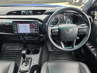 2023 Toyota Hilux - Thumbnail