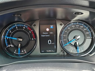 2023 Toyota Hilux - Thumbnail