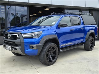 2023 Toyota Hilux - Thumbnail