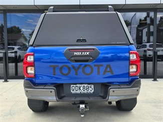2023 Toyota Hilux - Thumbnail