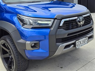 2023 Toyota Hilux - Thumbnail