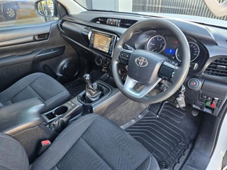 2016 Toyota Hilux - Thumbnail