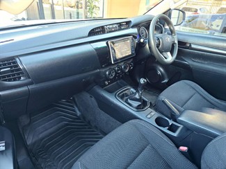 2016 Toyota Hilux - Thumbnail