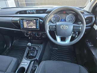 2016 Toyota Hilux - Thumbnail