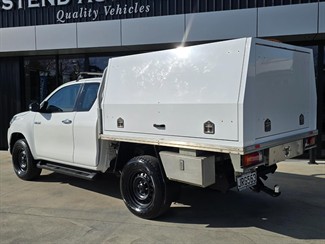 2016 Toyota Hilux - Thumbnail