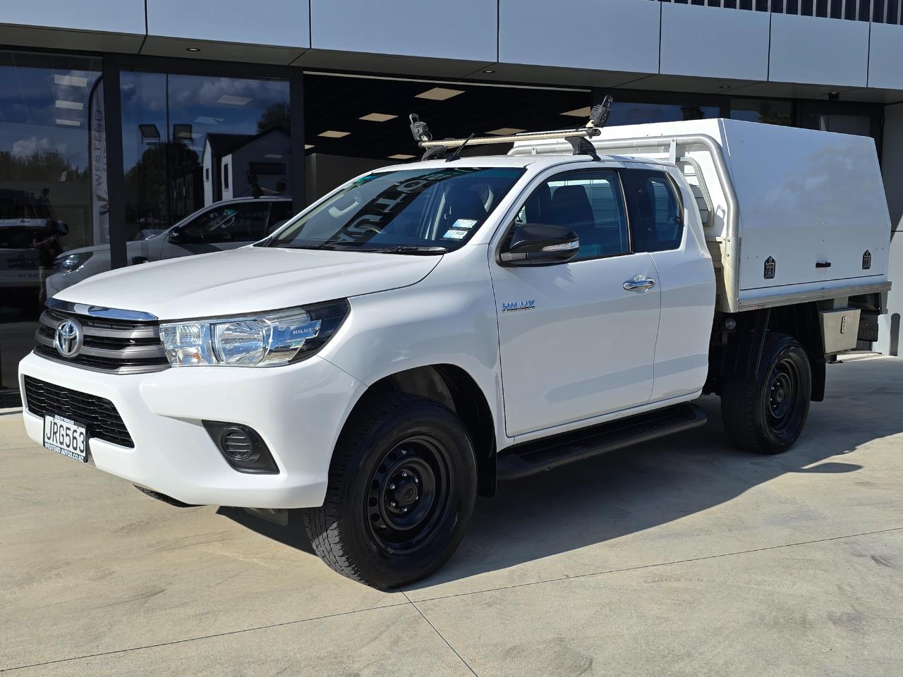 2016 Toyota Hilux