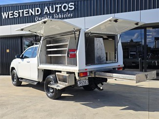 2016 Toyota Hilux - Thumbnail