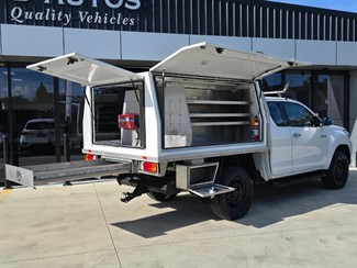 2016 Toyota Hilux - Thumbnail