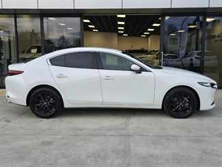 2024 Mazda 3 - Thumbnail