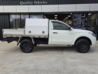 2018 Mitsubishi Triton - Thumbnail