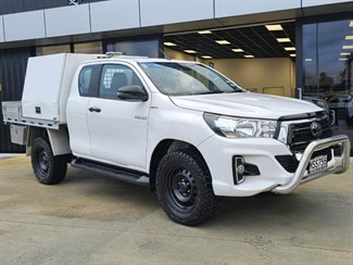 2020 Toyota Hilux - Thumbnail