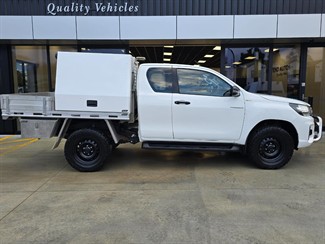 2020 Toyota Hilux - Thumbnail