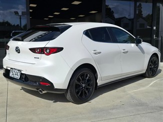 2022 Mazda 3 - Thumbnail