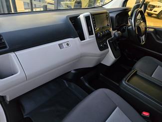 2022 Toyota Hiace - Thumbnail